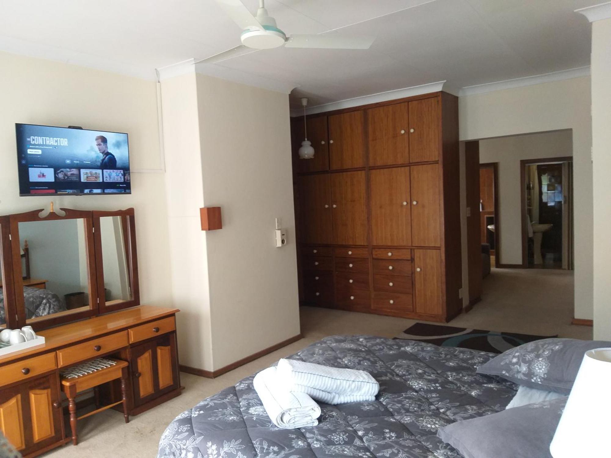 8 Austin Street Accommodation Klerksdorp Room photo